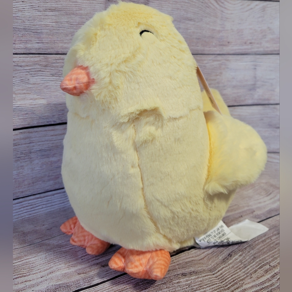 CUPCAKES & CASHMERE1  Chick & Bunny Pillow